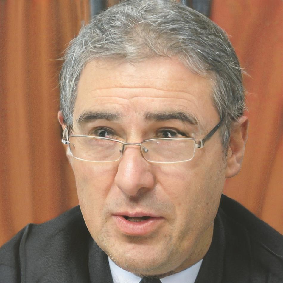 Consultor financeiro especialista em orçamento pessoal